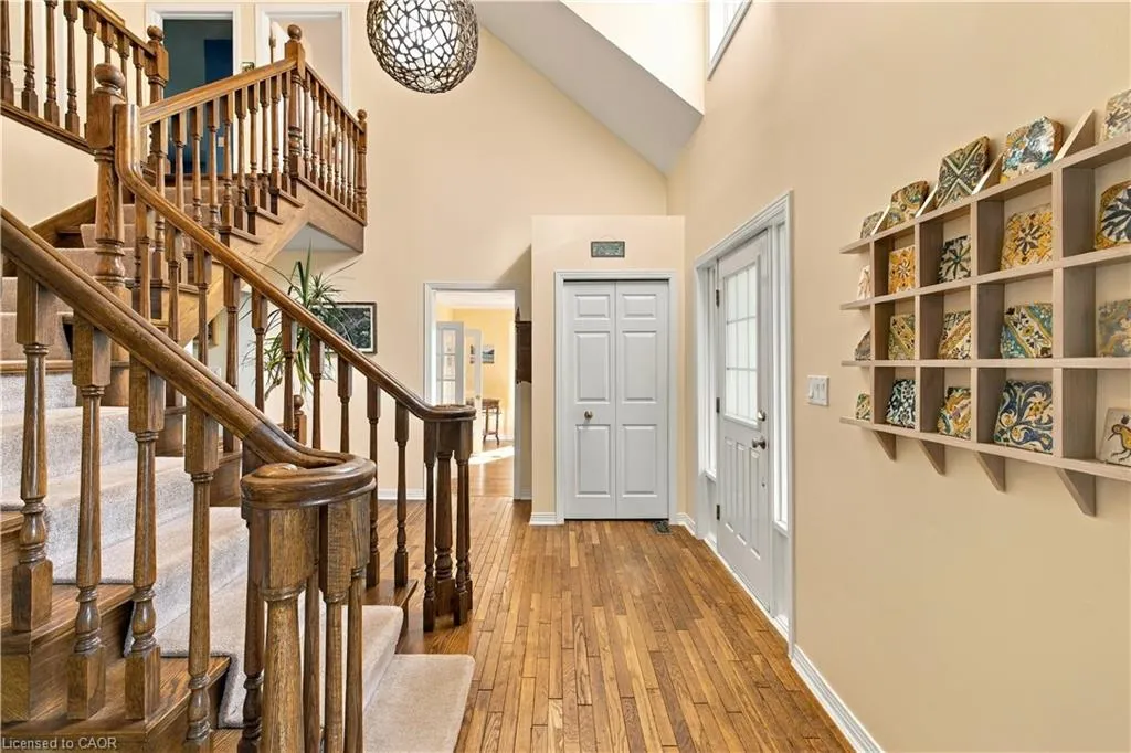 575 Hemingway Place