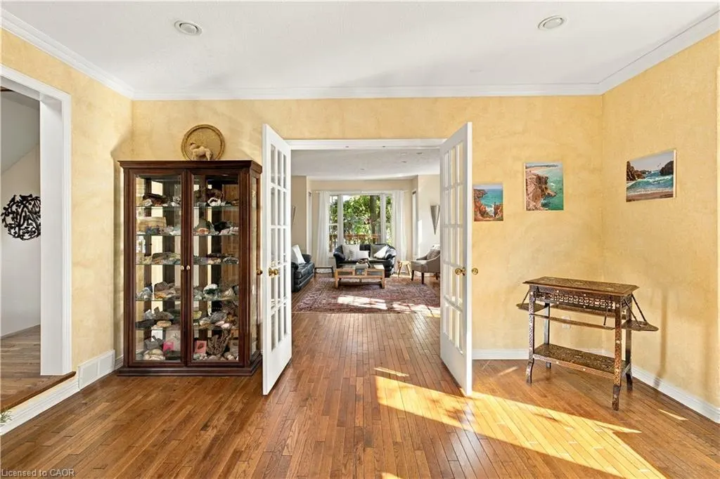 575 Hemingway Place