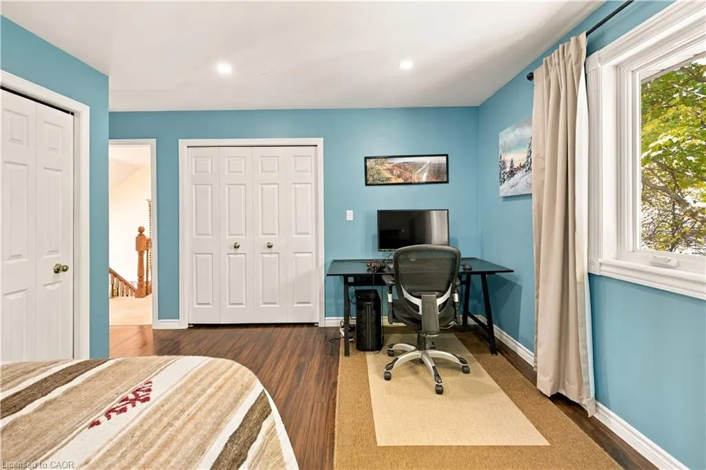 575 Hemingway Place