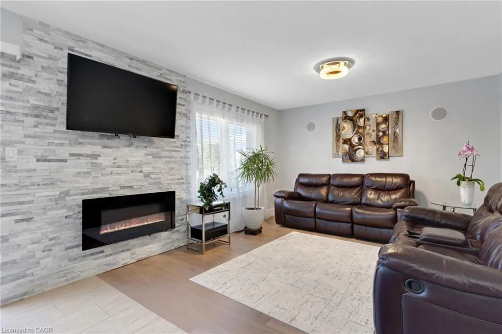 343 Steepleridge Street