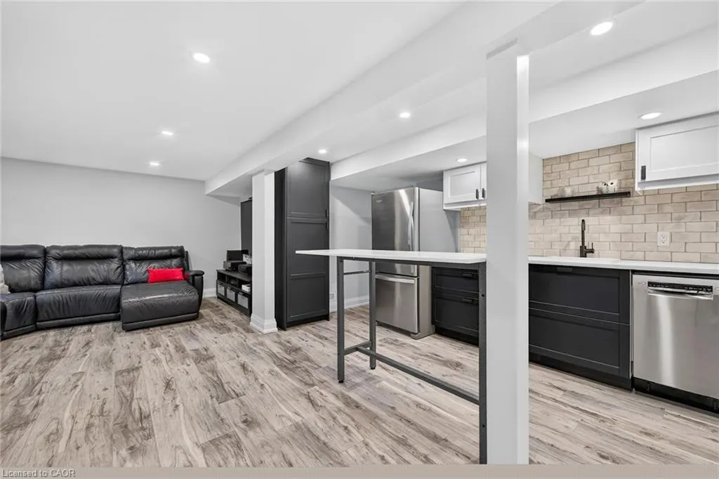 102 Lovers Lane