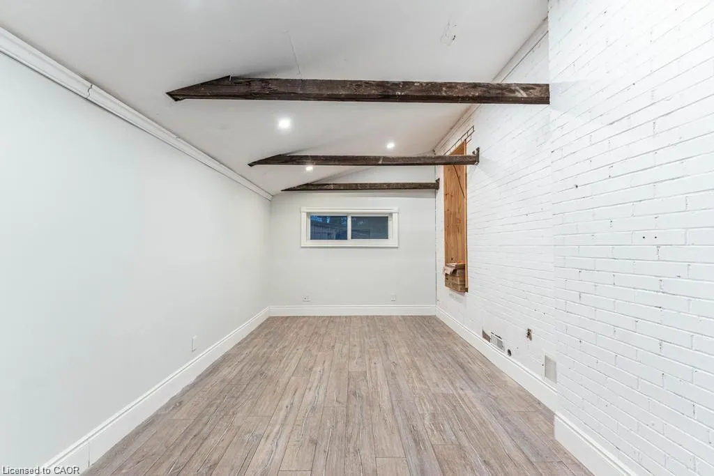 88 Wilson Street E