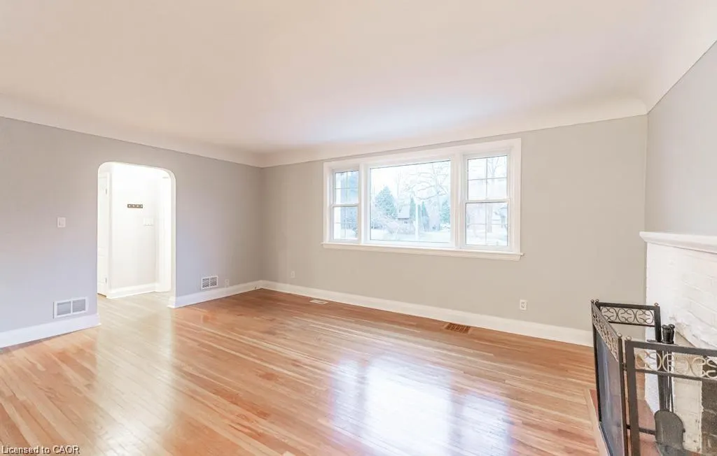 88 Wilson Street E