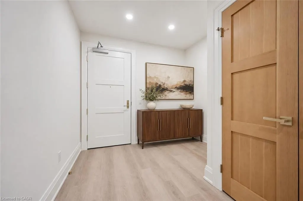 6523 Wellington Road 7 #109