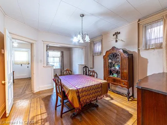 35 Sherman Avenue N