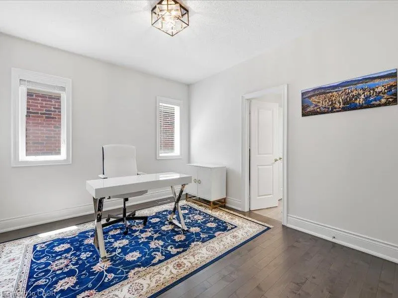 39 Avanti Crescent