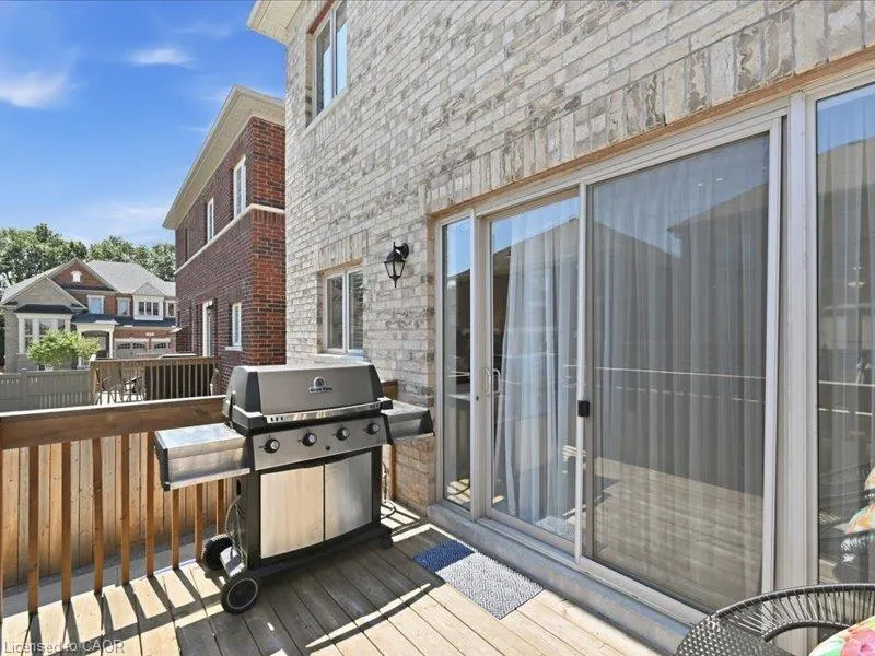 39 Avanti Crescent