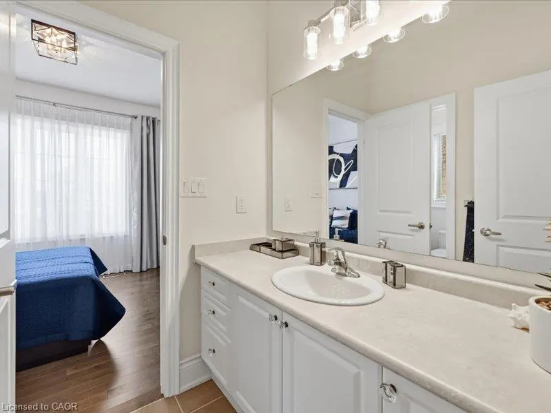39 Avanti Crescent