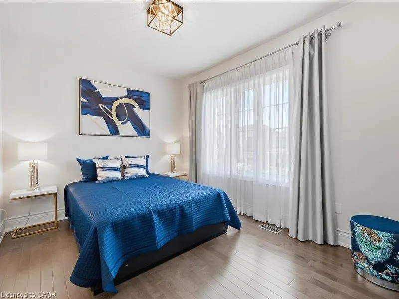 39 Avanti Crescent
