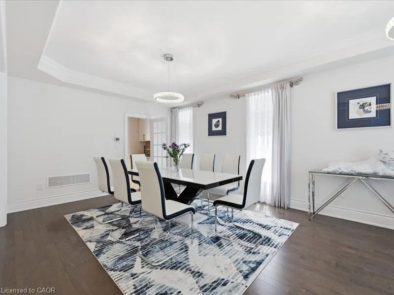 39 Avanti Crescent