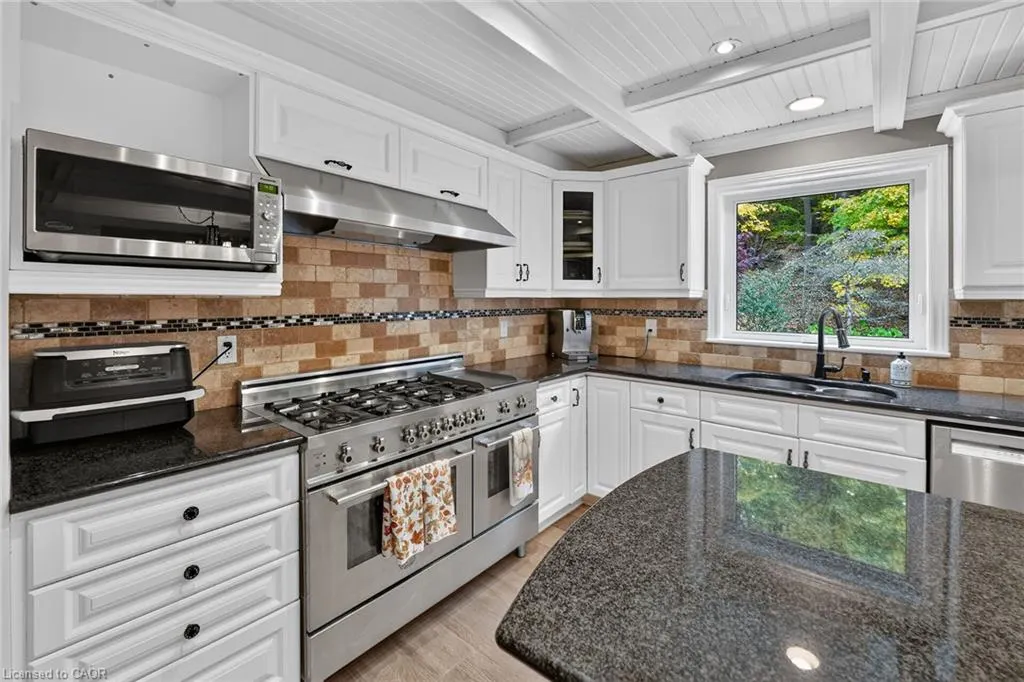 112 Dorchester Drive