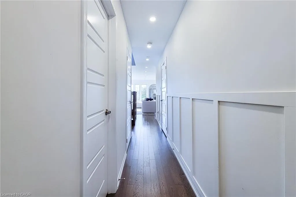 1 Cooke Avenue
