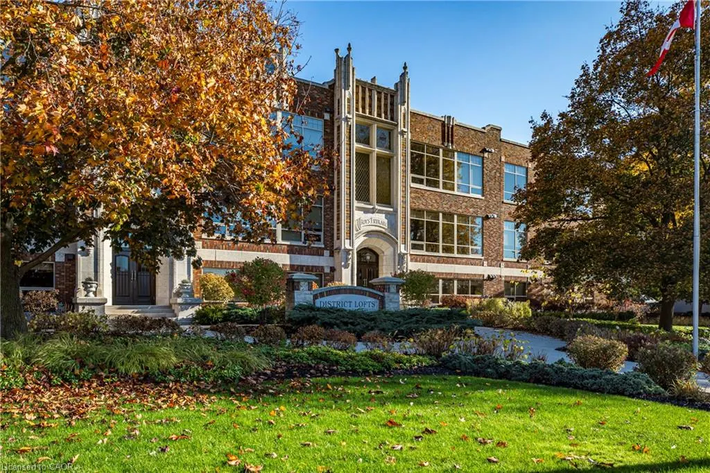 397 King Street W #207