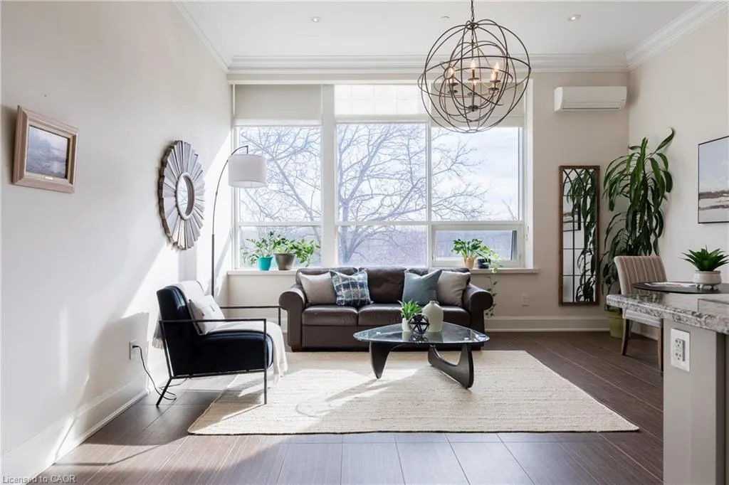 397 King Street W #207
