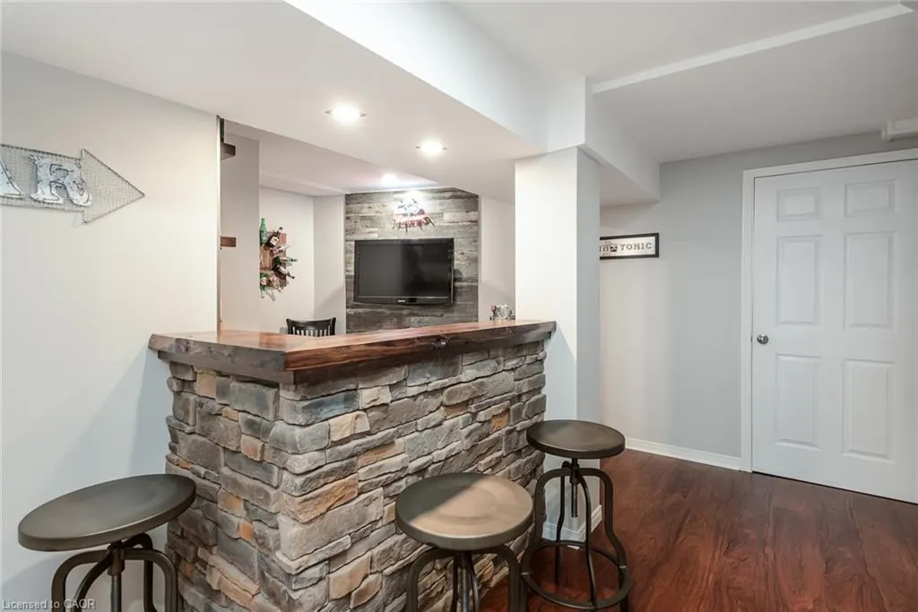 677 Langlaw Drive