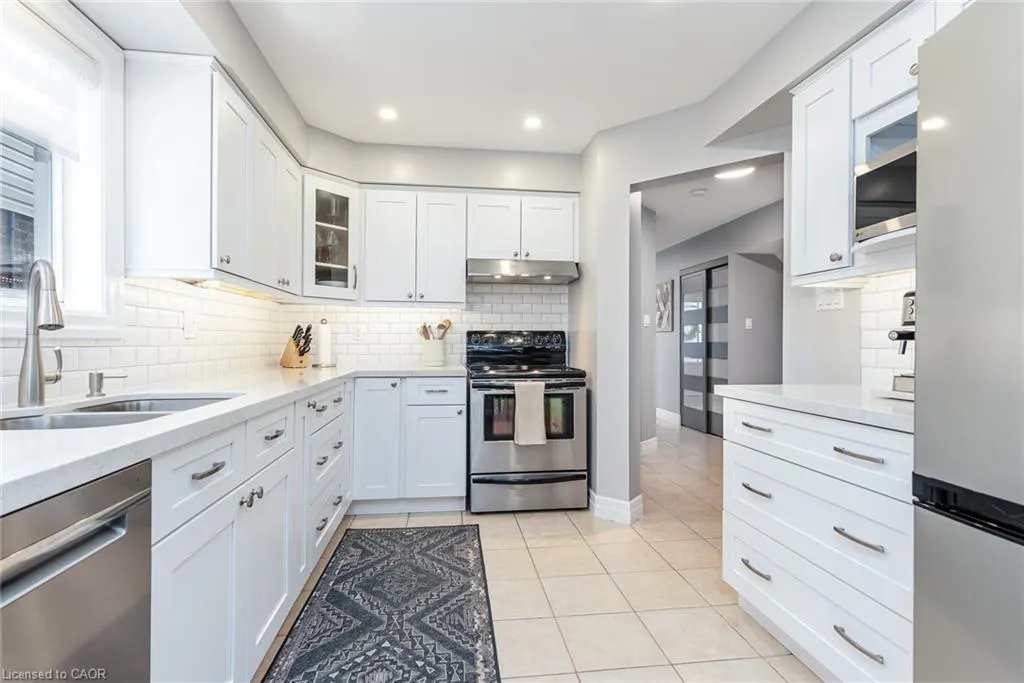 677 Langlaw Drive