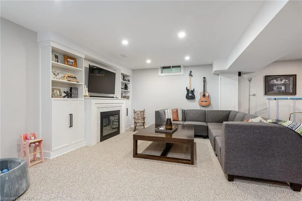 677 Langlaw Drive