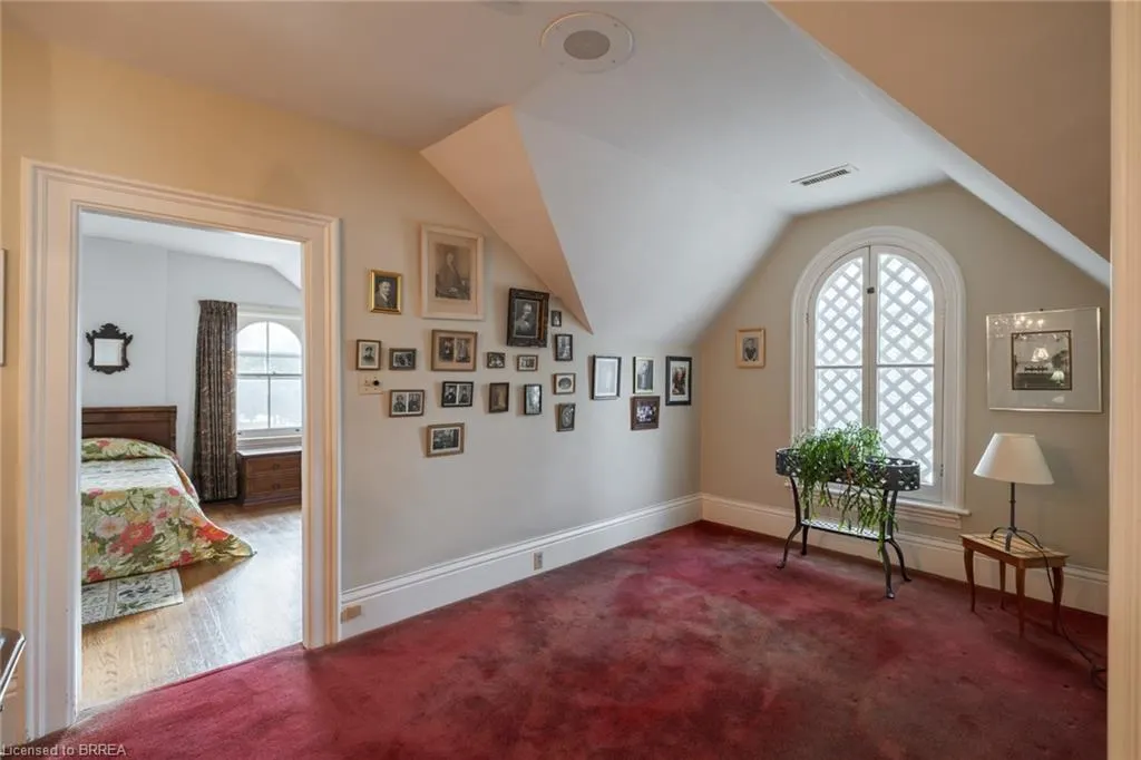 41 Dufferin Avenue