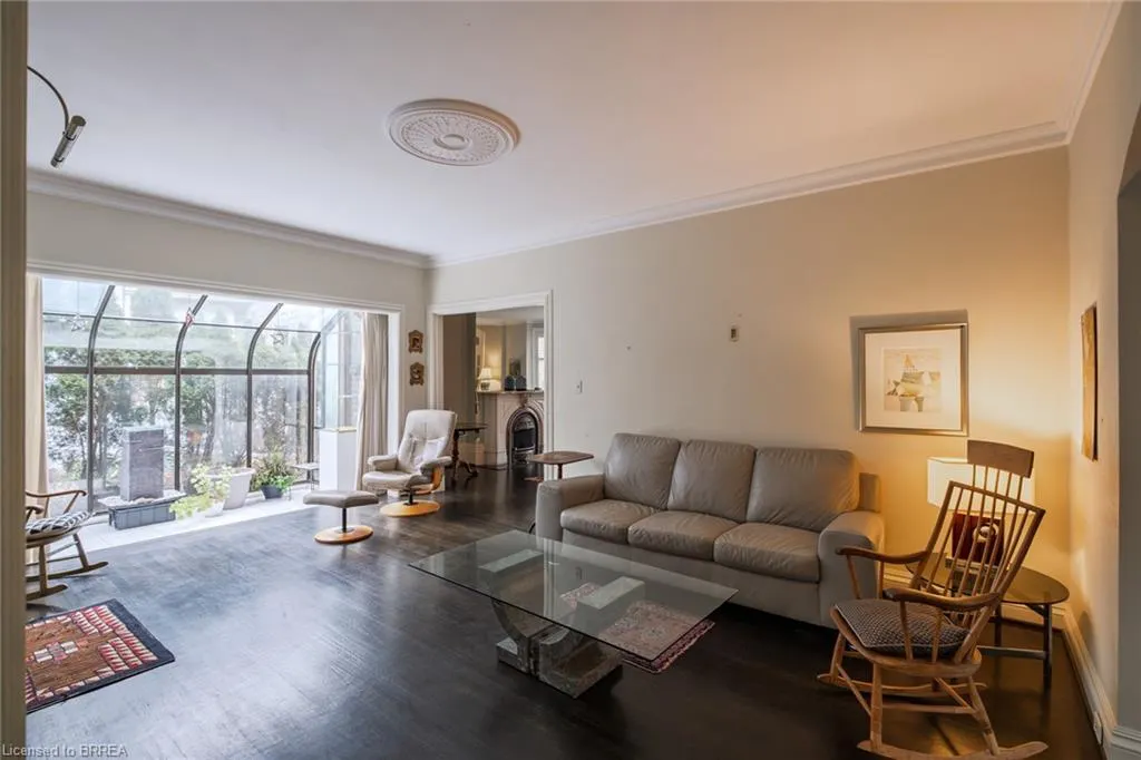 41 Dufferin Avenue