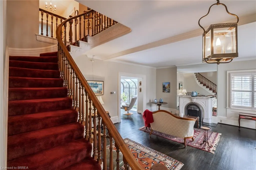 41 Dufferin Avenue