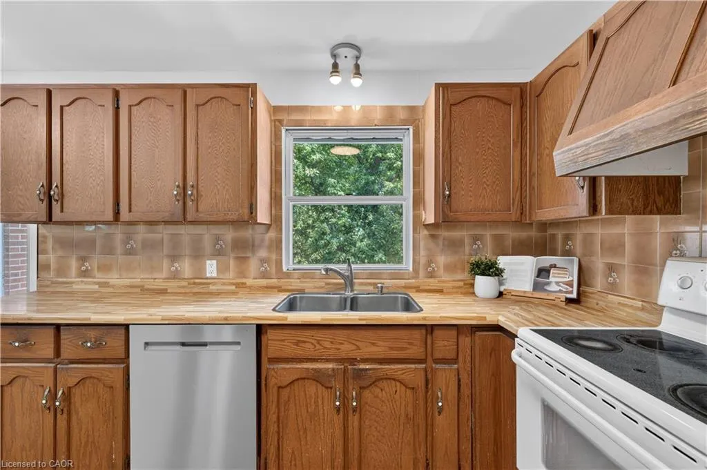 81 Tremaine Road