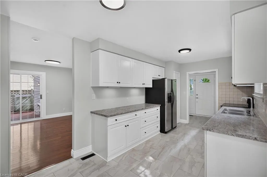 3401 Rockwood Drive