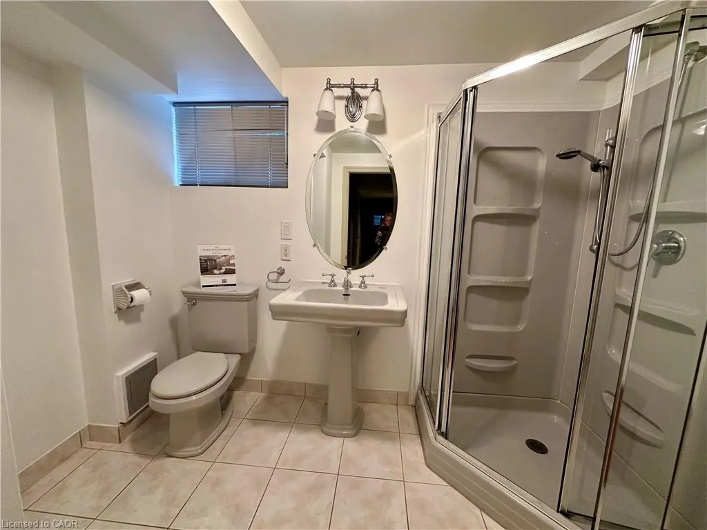 2529 Claymore Crescent