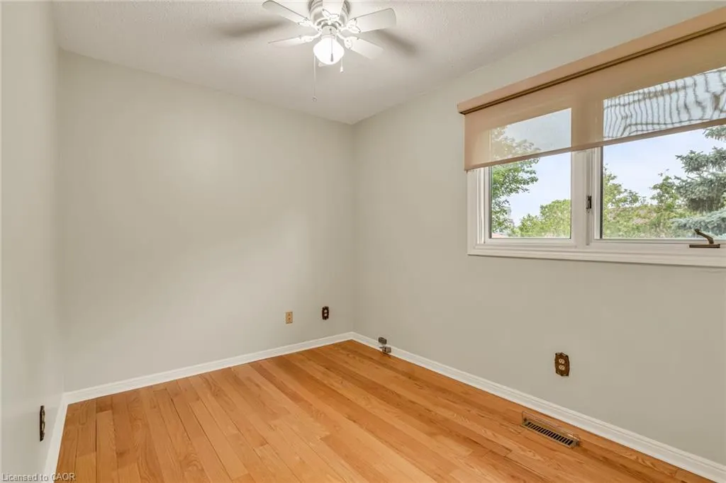 2529 Claymore Crescent