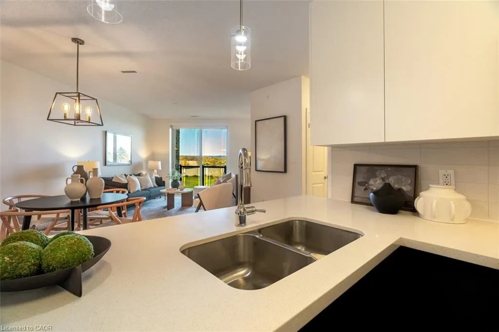 33 Whitmer Street #523