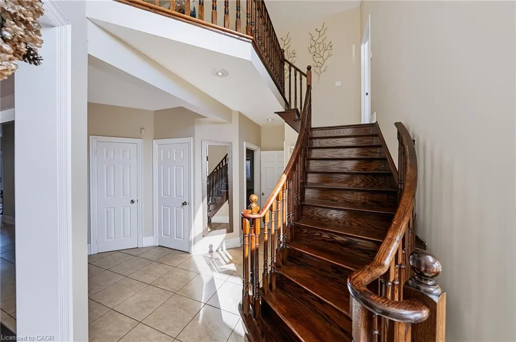 1349 Midgreen Lane