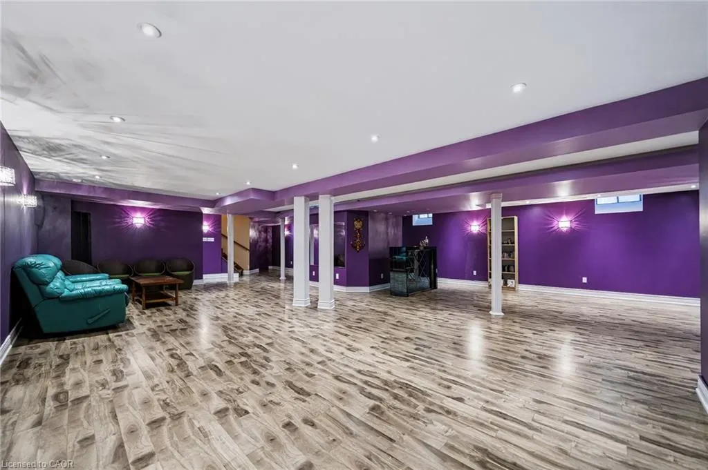 1349 Midgreen Lane