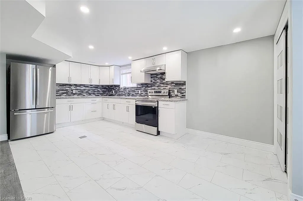 1654 Upper Wellington Street #LOWER LEVEL