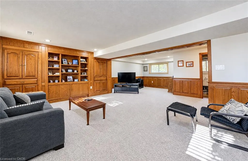 499 East River Road