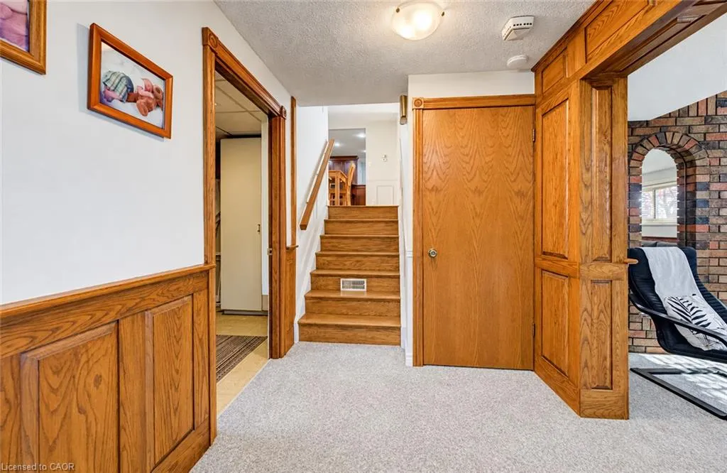499 East River Road
