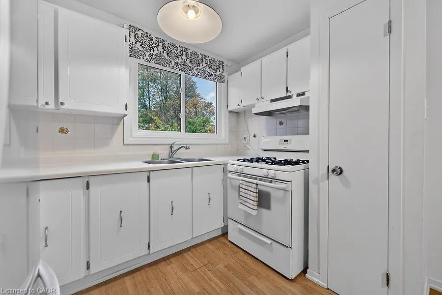 63 Fonthill Road #3
