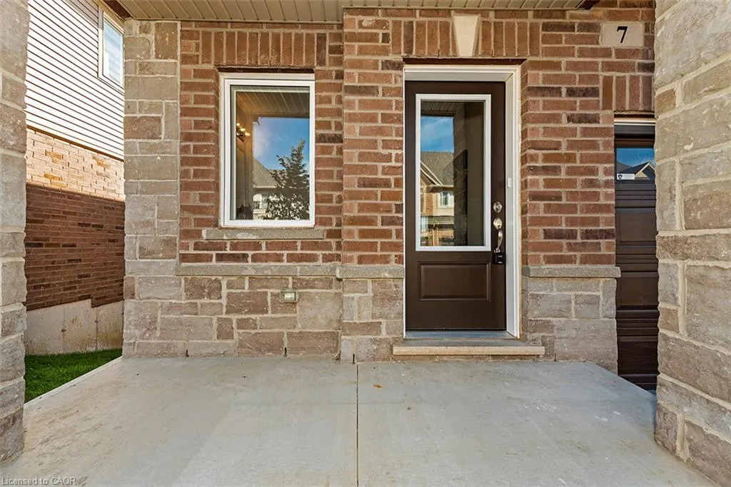 205 Thames Way #7