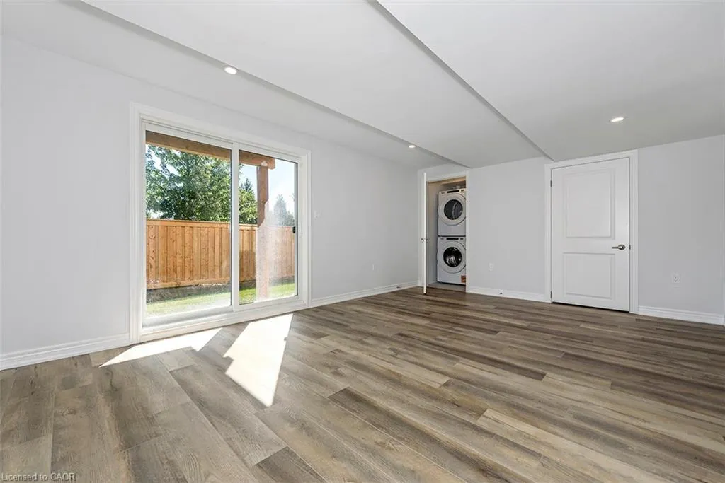 205 Thames Way #7