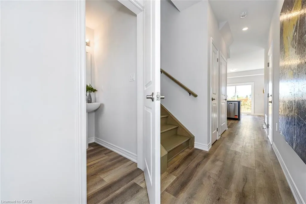 205 Thames Way #7