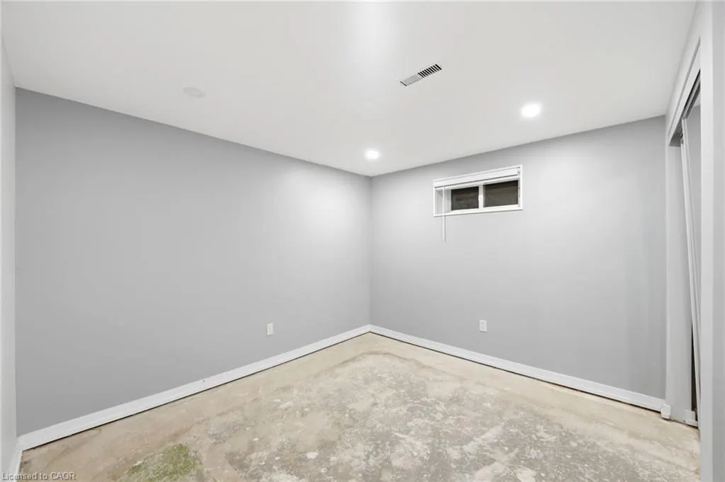 23 Logstone Crescent