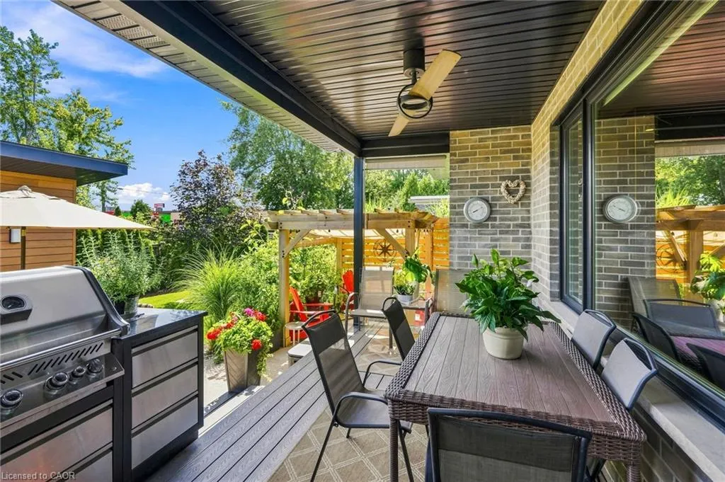 42 Carlton Avenue