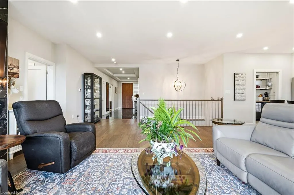 42 Carlton Avenue