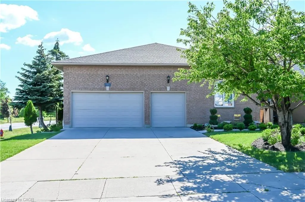 296 Winterberry Drive #Lower