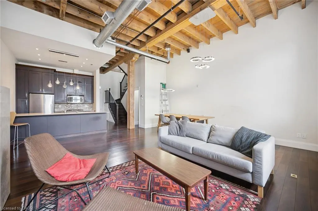 25 Concession Street #204