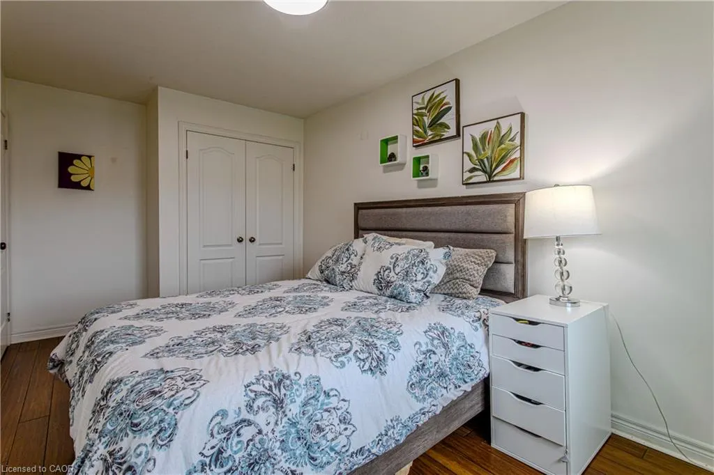 49 Marina Point Crescent