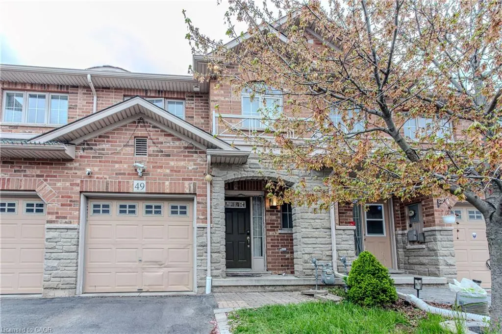 49 Marina Point Crescent