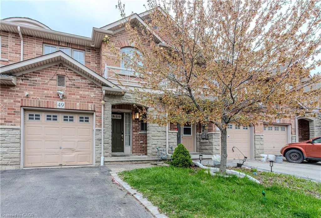 49 Marina Point Crescent