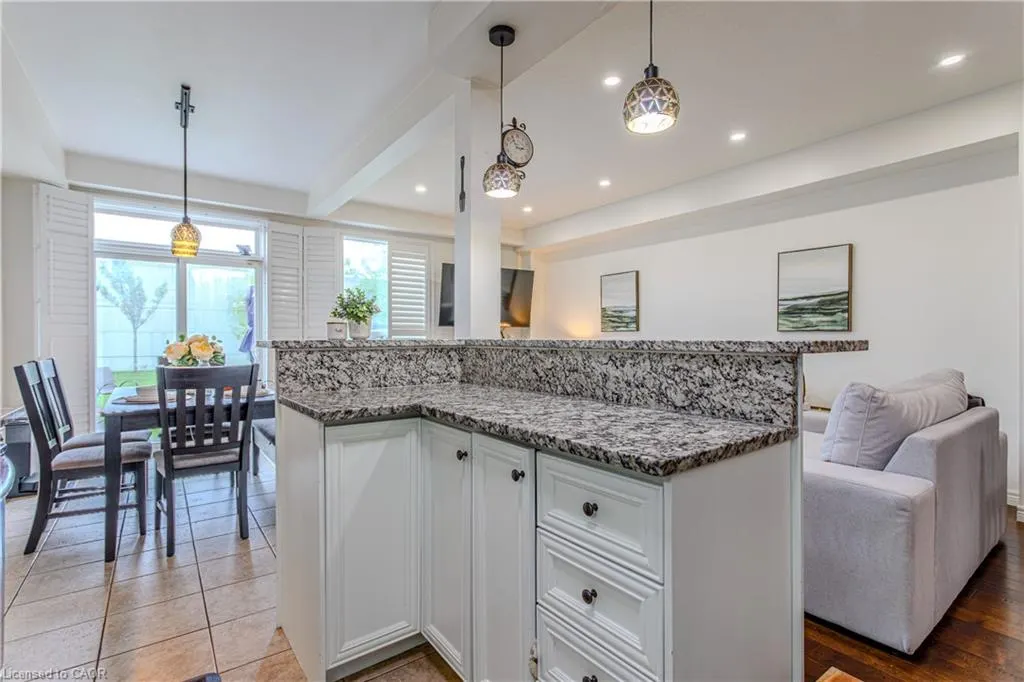 49 Marina Point Crescent