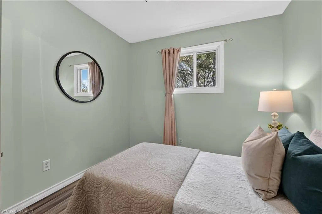 6 Ellerslie Road