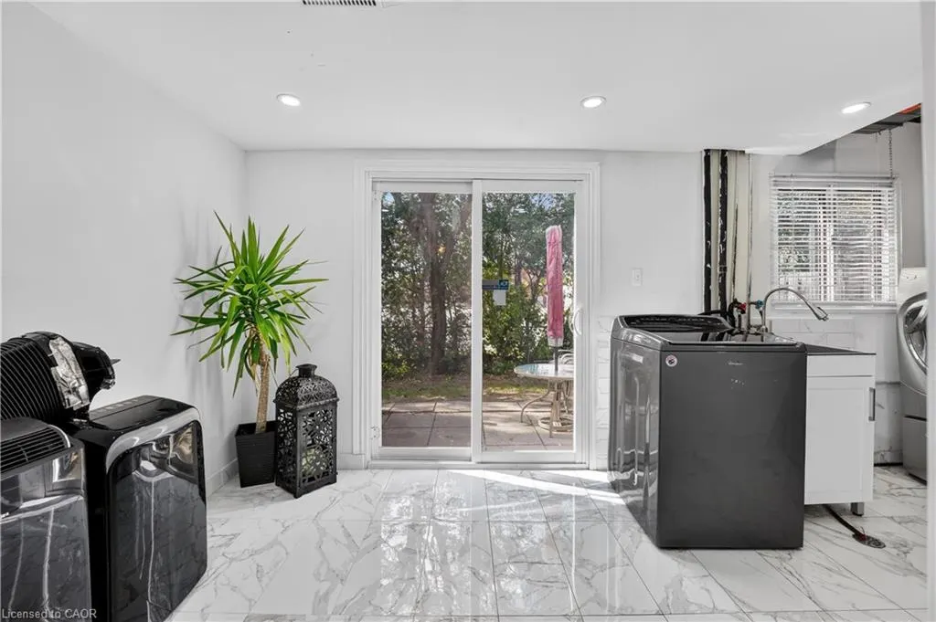 6 Ellerslie Road