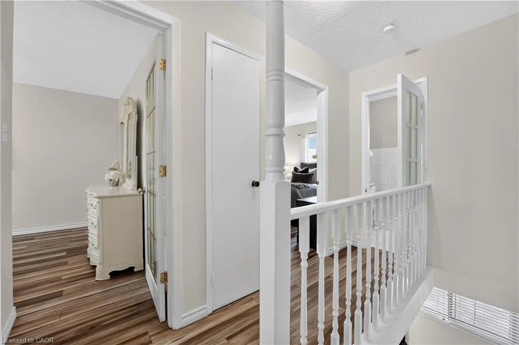 6 Ellerslie Road